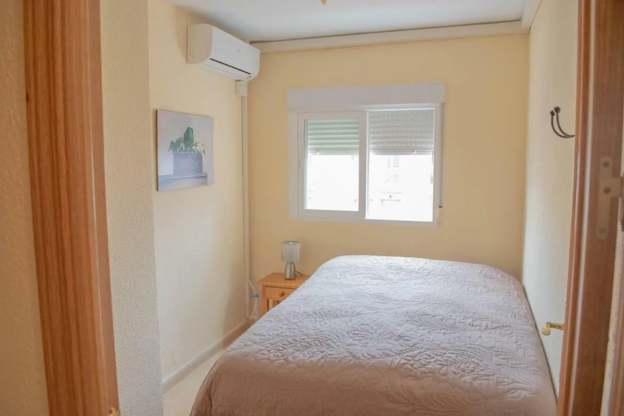 2 Bedroom Apartment Fuengirola Saturno ספרד